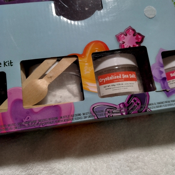 Host pick creat your own bath bomb science kit - Picture 3 of 9